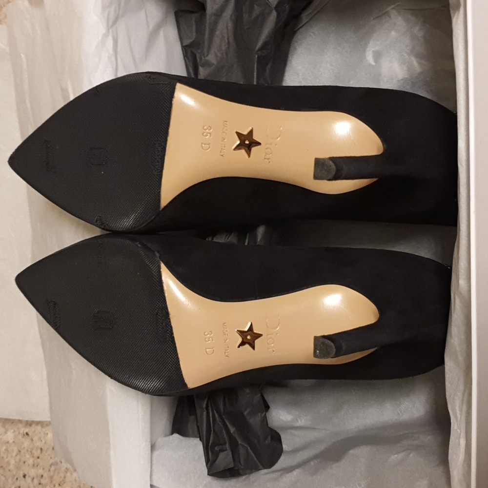 Heels - Picture 5 of 8